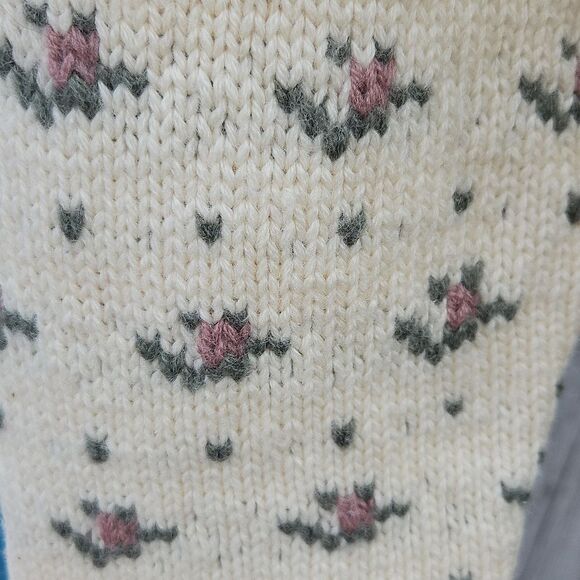 Vintage Outback Red Wool Floral Sweater Size S - Picture 2 of 7